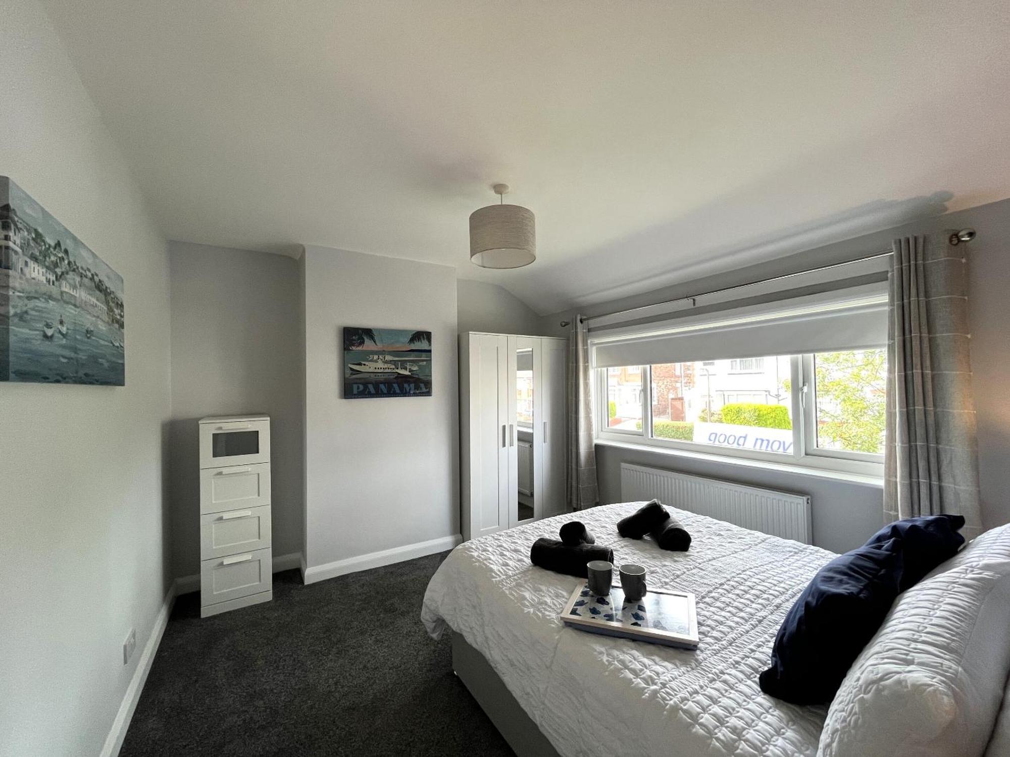 Modern 3-Bed Stay-Away-Home Sleeps 6 Nr Manchester Exterior foto